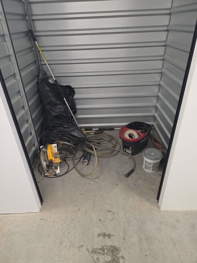 5 x 5 storage unit in Durham, NC