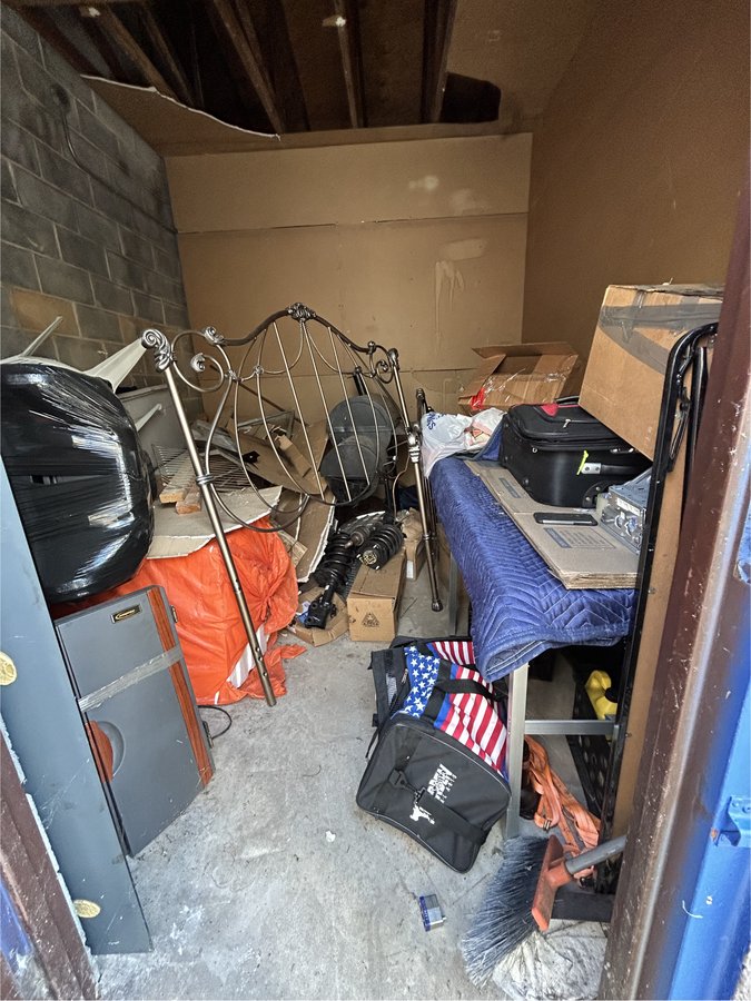 5 x 12 storage unit in Rockville, MD