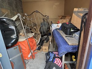 5 x 12 storage unit in Rockville, MD