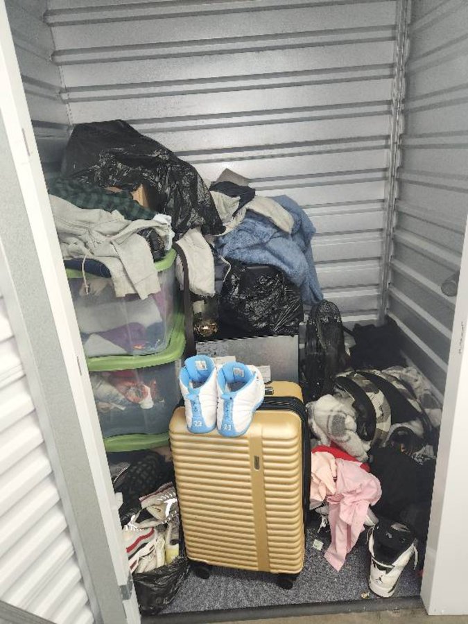 5 x 5 storage unit in Naperville, IL