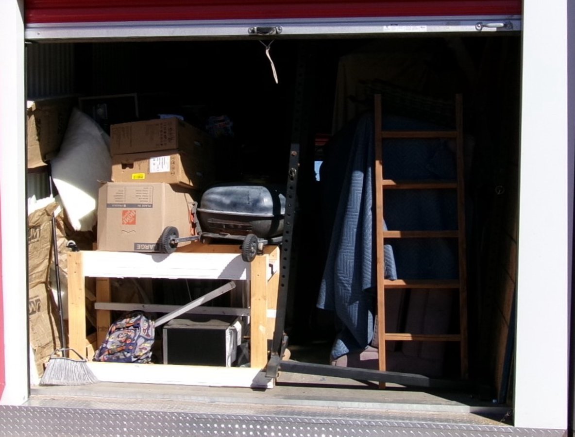 10 x 15 storage unit in Tucson, AZ
