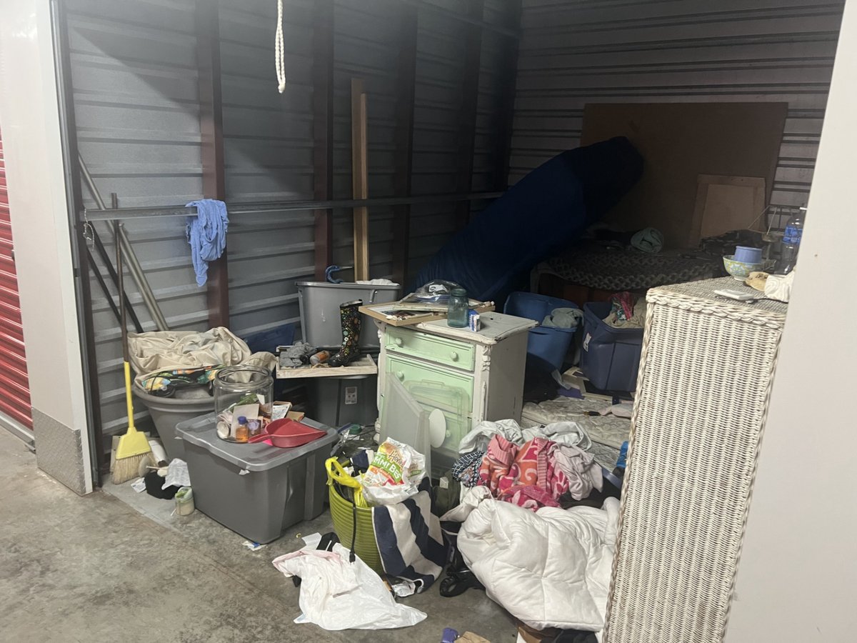 10 x 12 storage unit in N. Palm Beach, FL