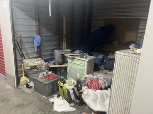 10 x 12 storage unit in N. Palm Beach, FL