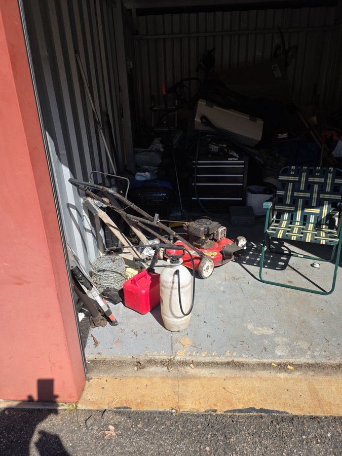 10 x 15 storage unit in Durham, NC