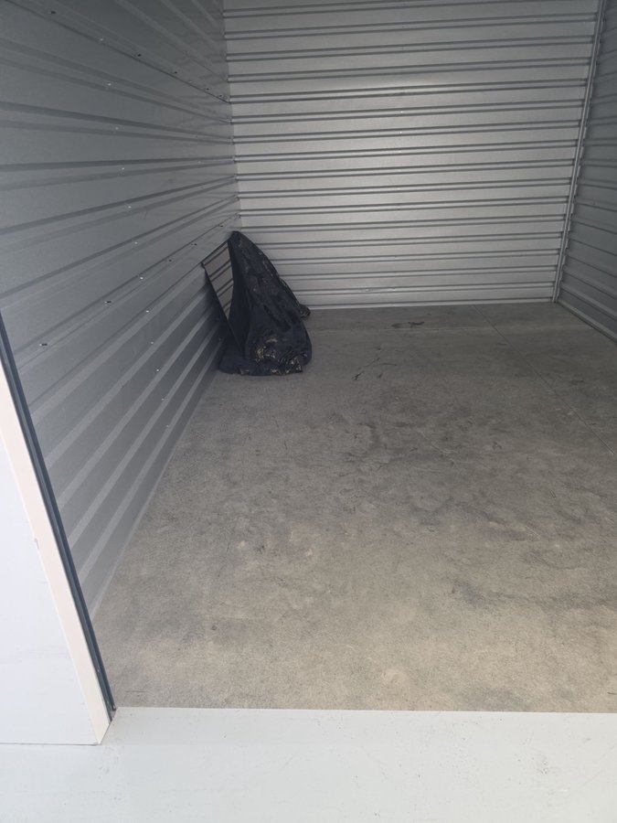 10 x 15 storage unit in Raleigh, NC