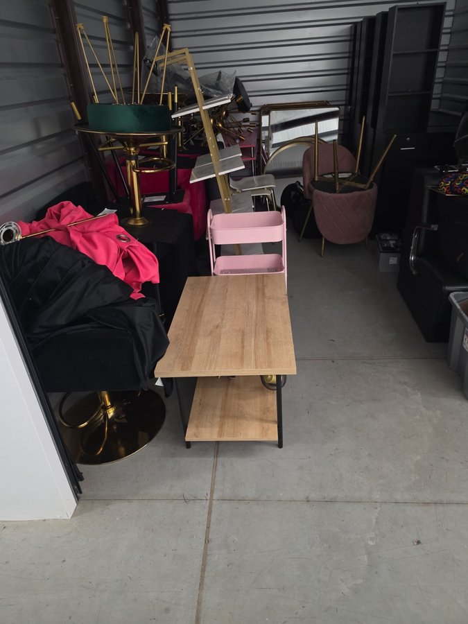 10 x 15 storage unit in Durham, NC