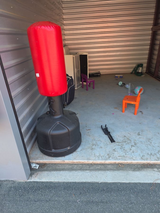 10 x 15 storage unit in Durham, NC
