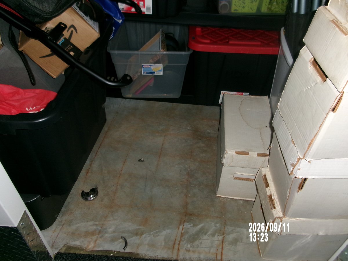 5 x 5 storage unit in College Point, NY