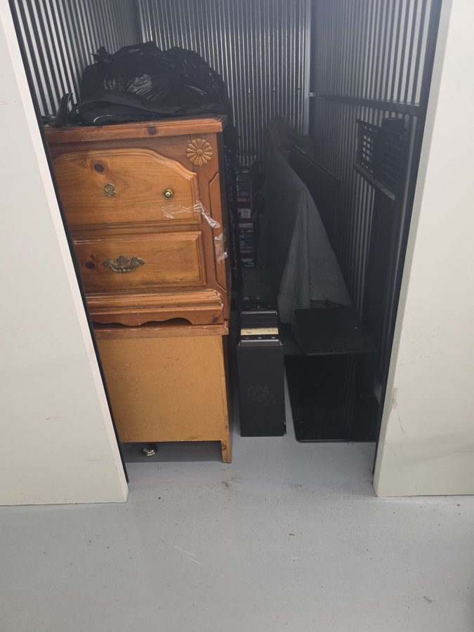 5 x 10 storage unit in Raleigh, NC