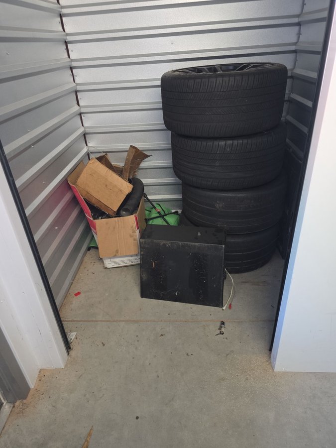 5 x 5 storage unit in Durham, NC