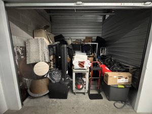 10 x 10 storage unit in Atlanta, GA