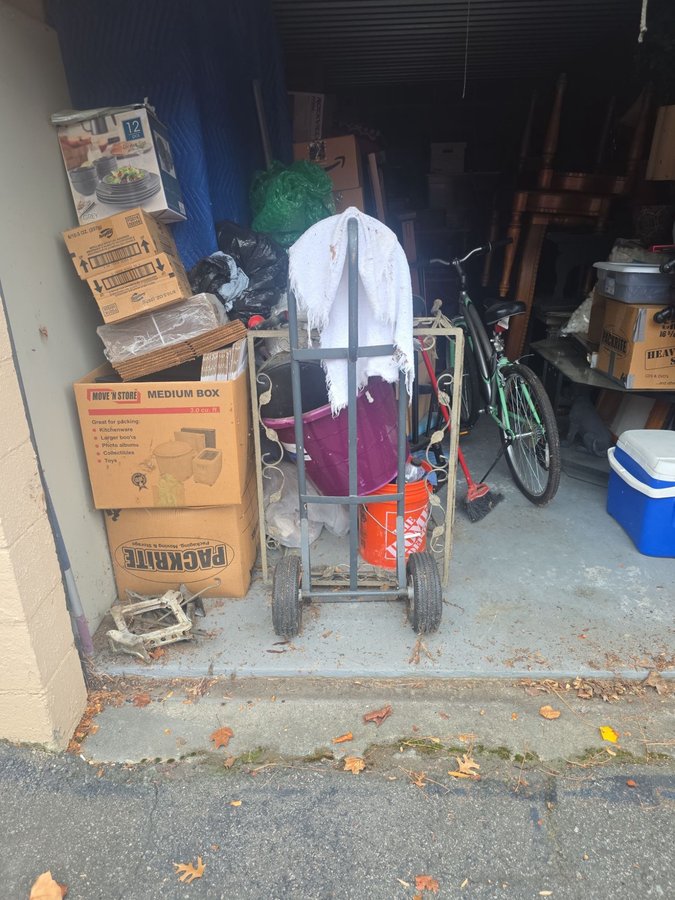 10 x 20 storage unit in Raleigh, NC