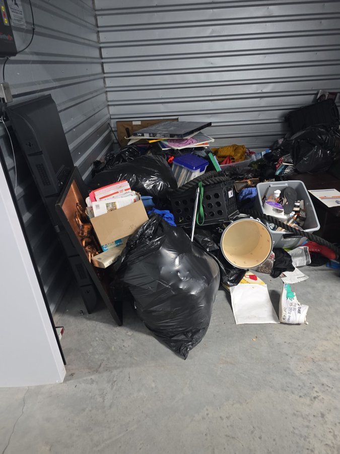 10 x 10 storage unit in Durham, NC