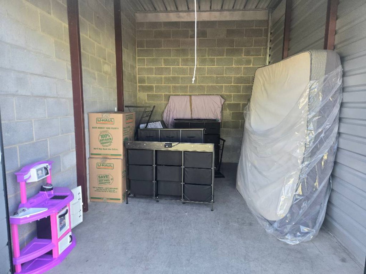 10 x 15 storage unit in Fredericksburg, VA