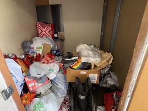 5 x 5 storage unit in Sun Valley, CA