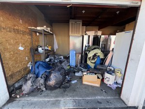 20 x 15 storage unit in Sun Valley, CA