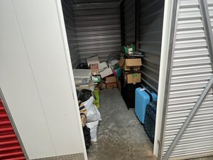 5 x 10 storage unit in N. Palm Beach, FL
