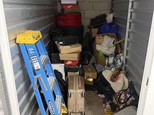 5 x 10 storage unit in Pasadena, CA