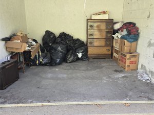 10 x 10 unit in Louisville