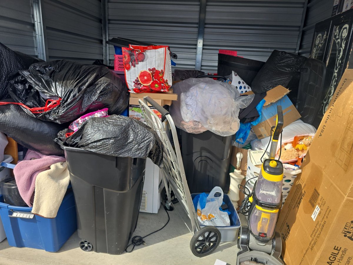 10 x 10 storage unit in Moraine, OH