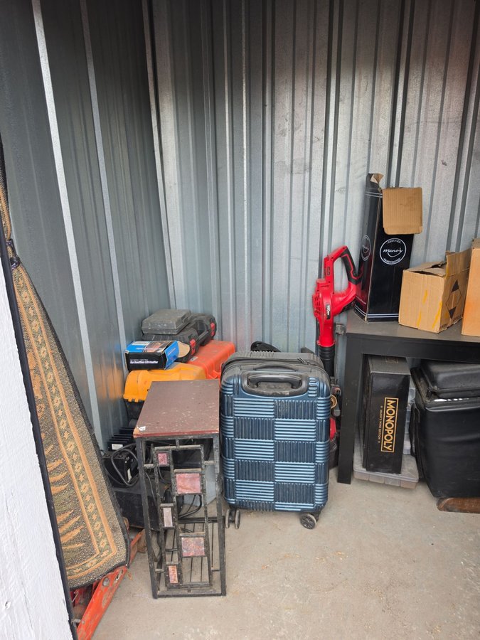 5 x 10 storage unit in Kansas City, MO