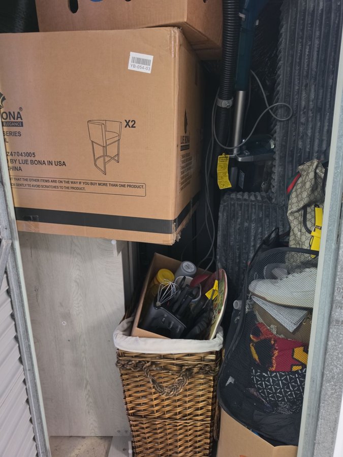 5 x 5 storage unit in Kansas City, MO