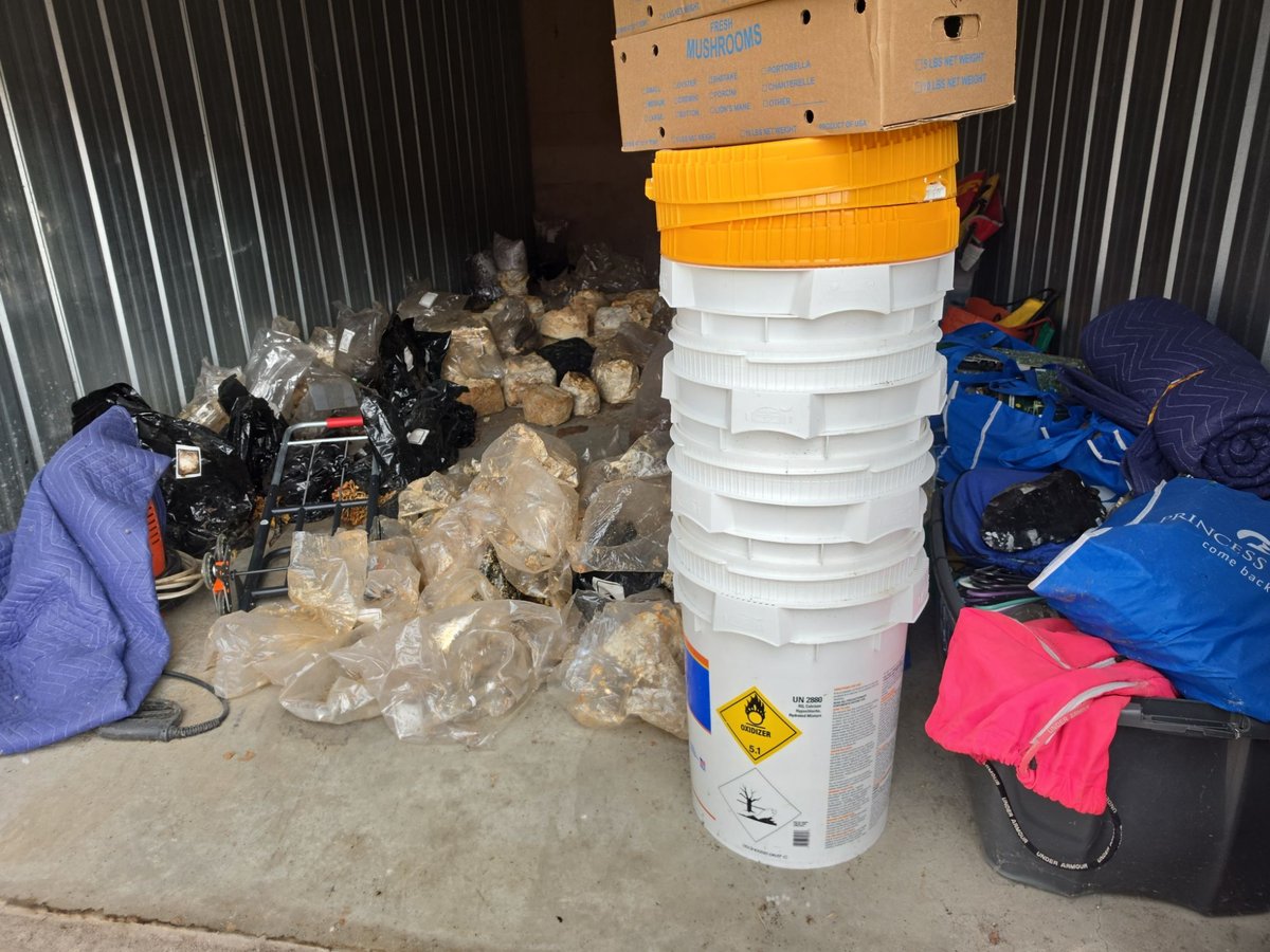 10 x 25 storage unit in Kansas City, MO