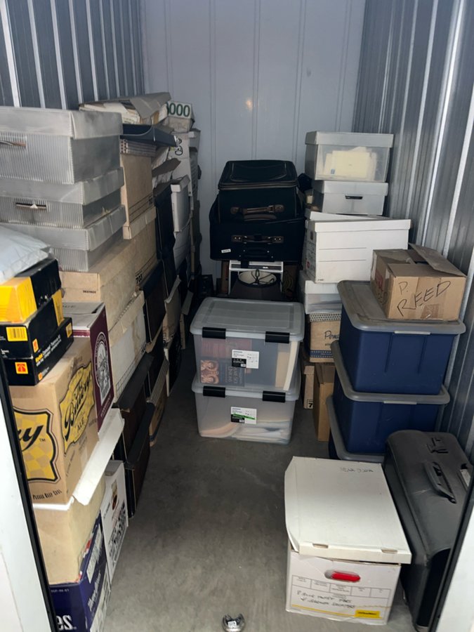 4 x 9 storage unit in Kansas City, MO