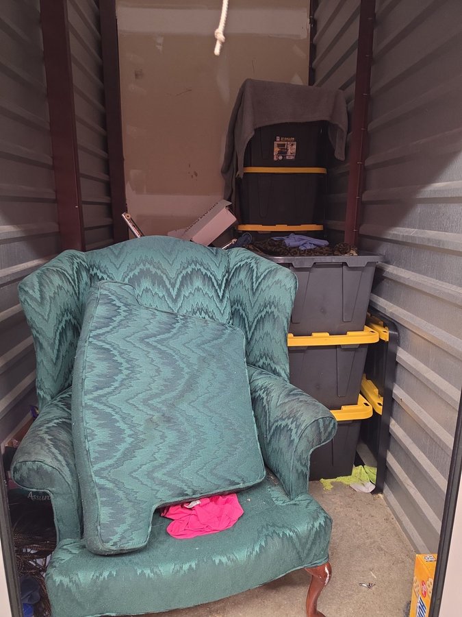5 x 10 storage unit in Kansas City, MO