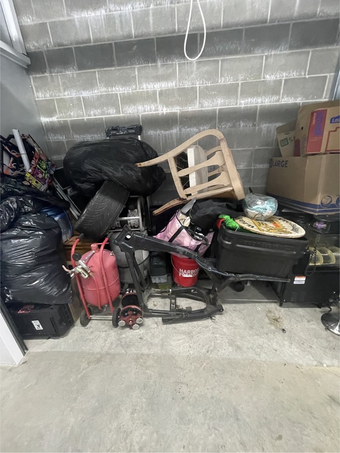 10 x 5 storage unit in Everett, WA