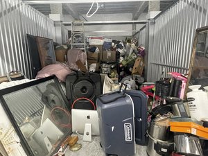10 x 20 storage unit in Everett, WA