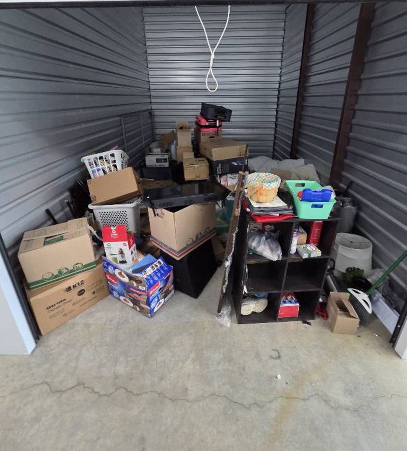 10 x 15 storage unit in Tallahassee, FL