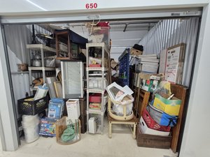 10 x 13 unit in Sterling Heights