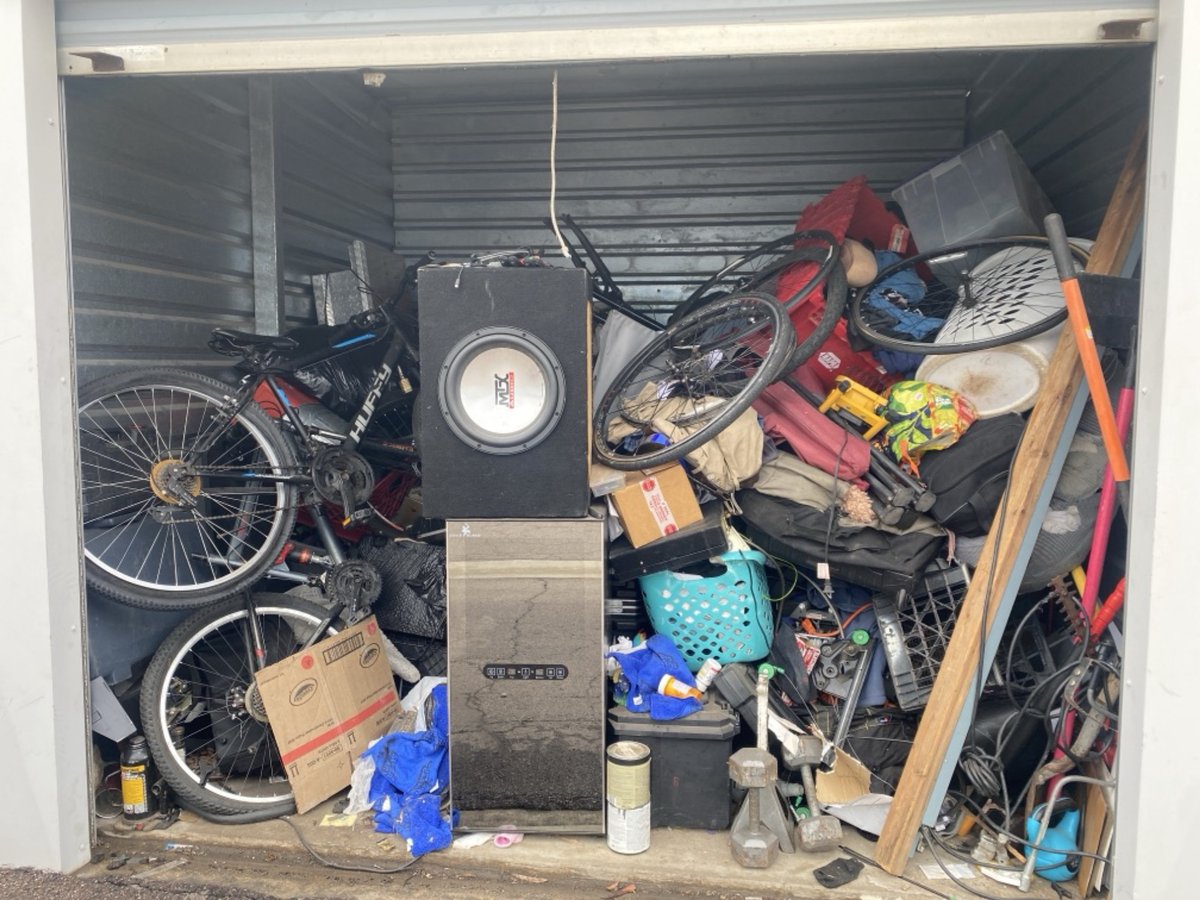 10 x 10 storage unit in Peoria, AZ
