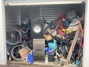 10 x 10 storage unit in Peoria, AZ
