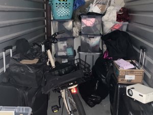 5 x 10 storage unit in Saint Petersburg, FL