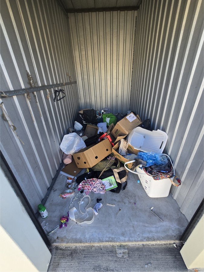 5 x 10 storage unit in Orlando, FL