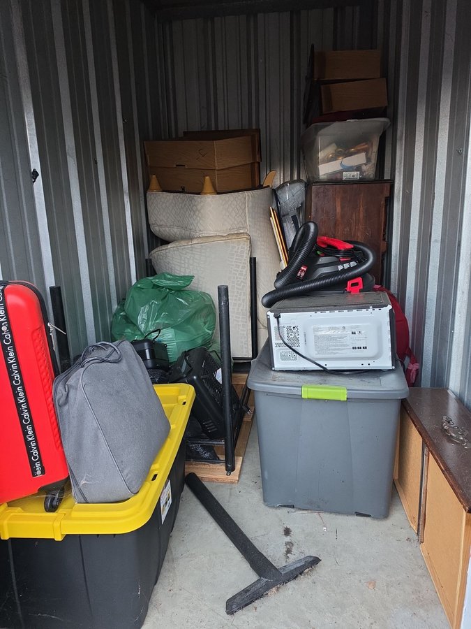 5 x 10 storage unit in Gladstone, MO