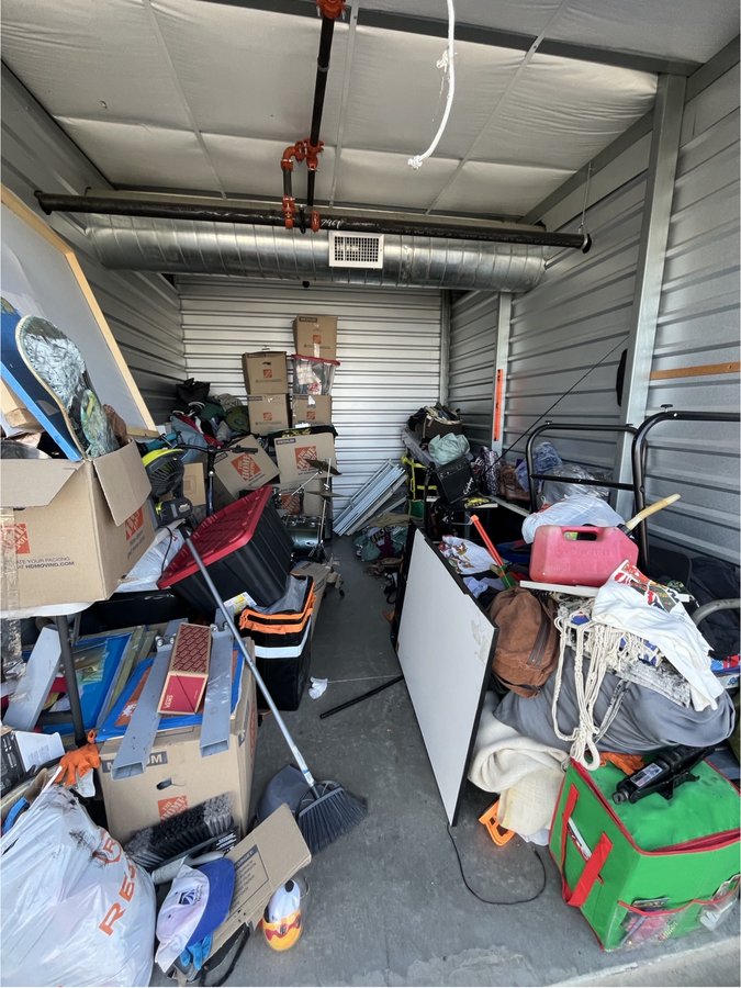 10 x 15 storage unit in San Bernardino, CA