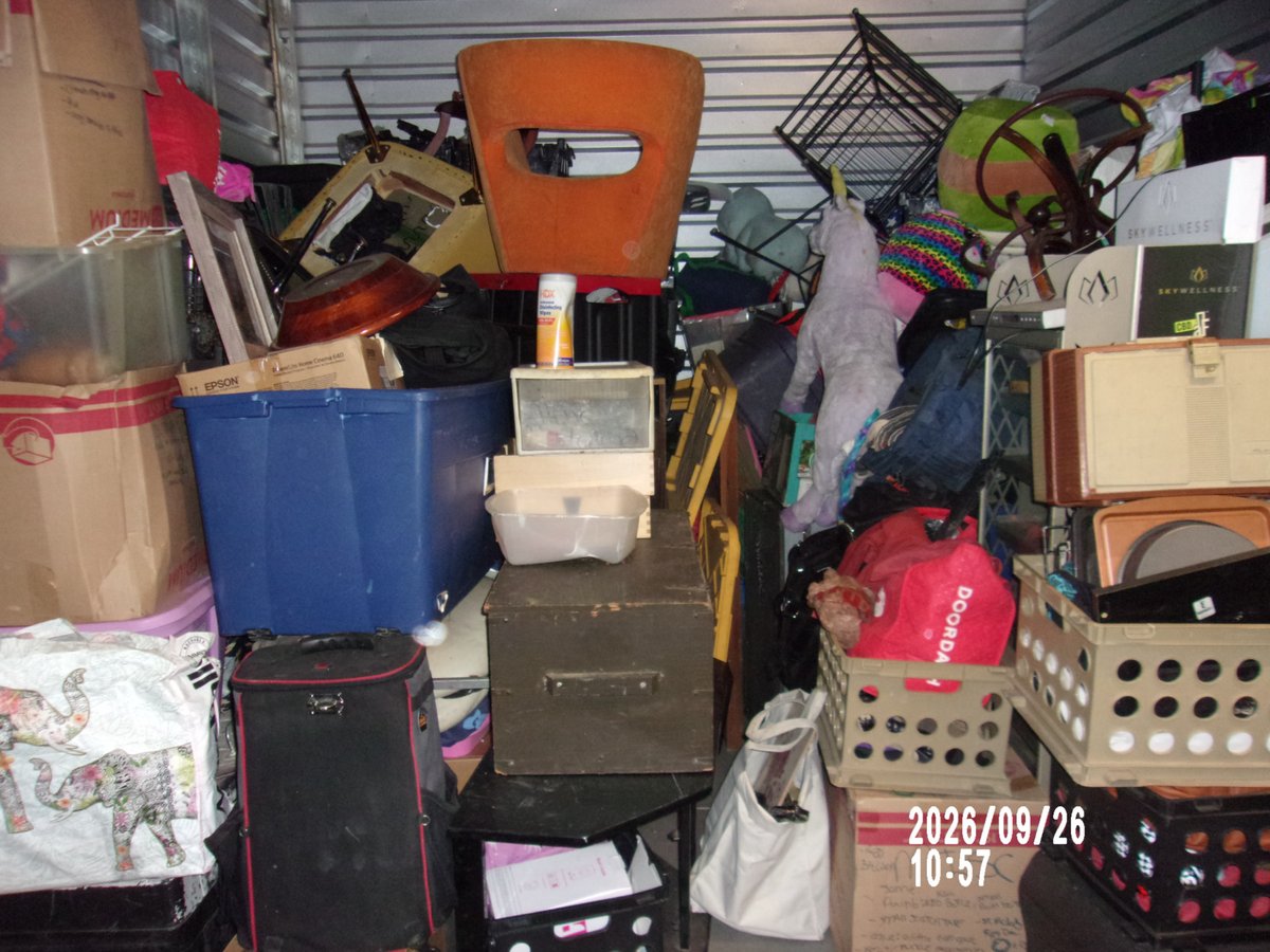 10 x 10 storage unit in Phoenix, AZ