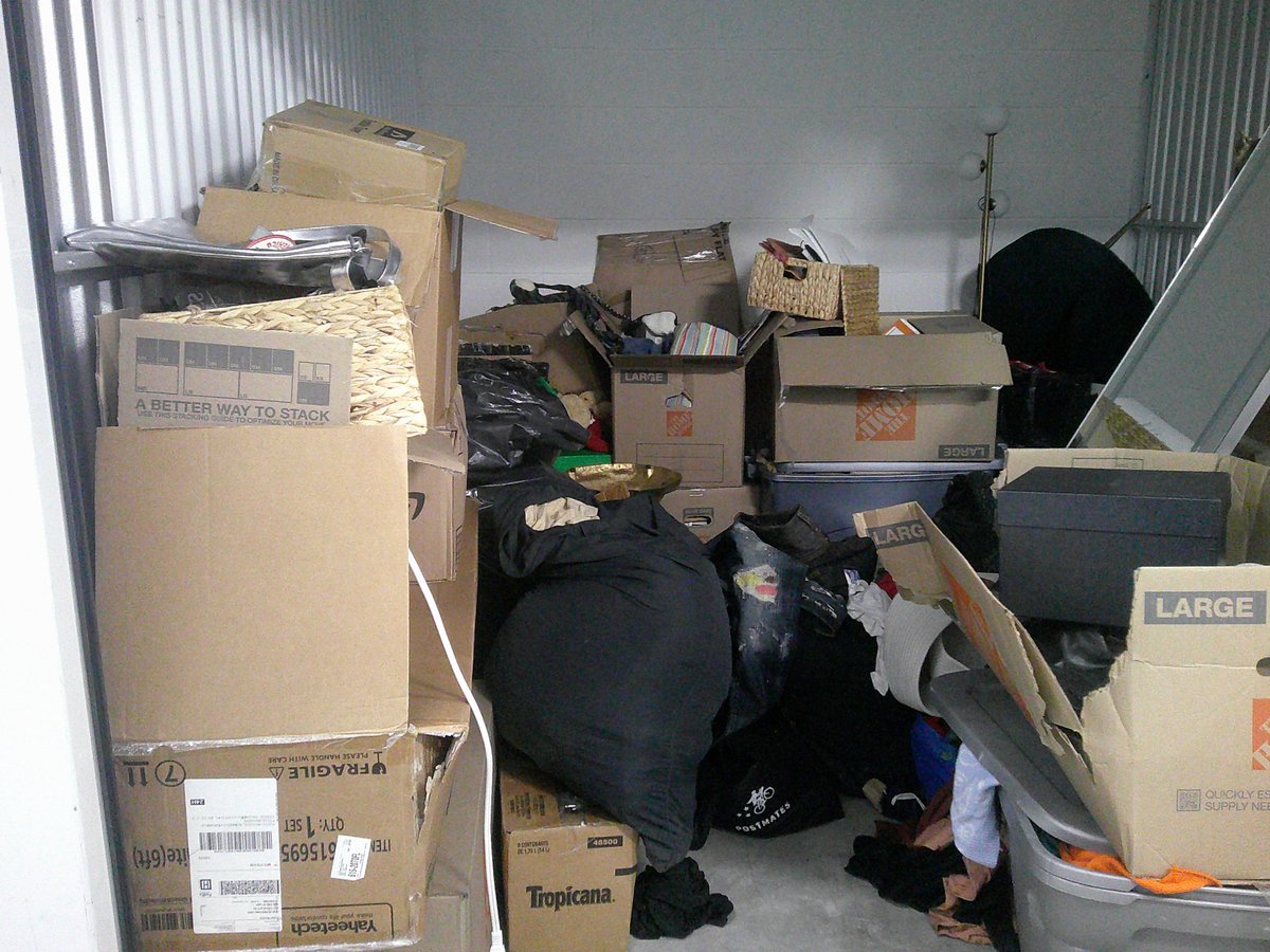 10 x 10 storage unit in Brooklyn, NY