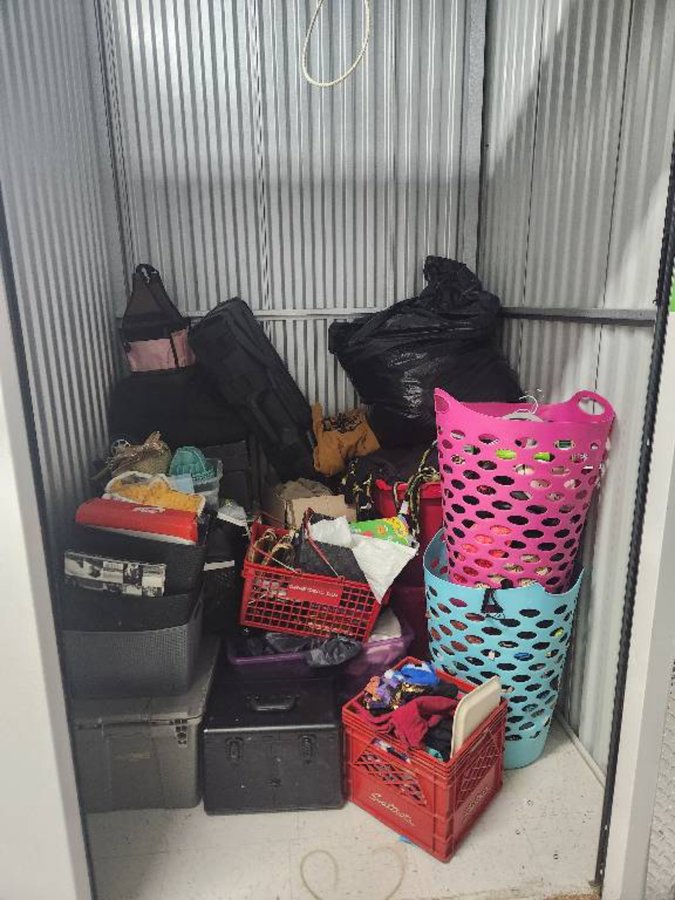5 x 5 storage unit in Libertyville, IL