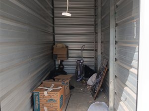 5 x 15 storage unit in Pendleton, IN