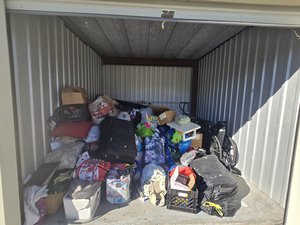 10 x 10 storage unit in Orlando, FL