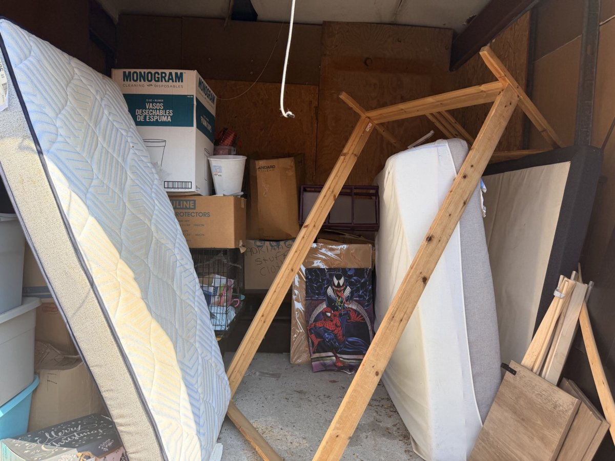 10 x 10 storage unit in Houston, TX