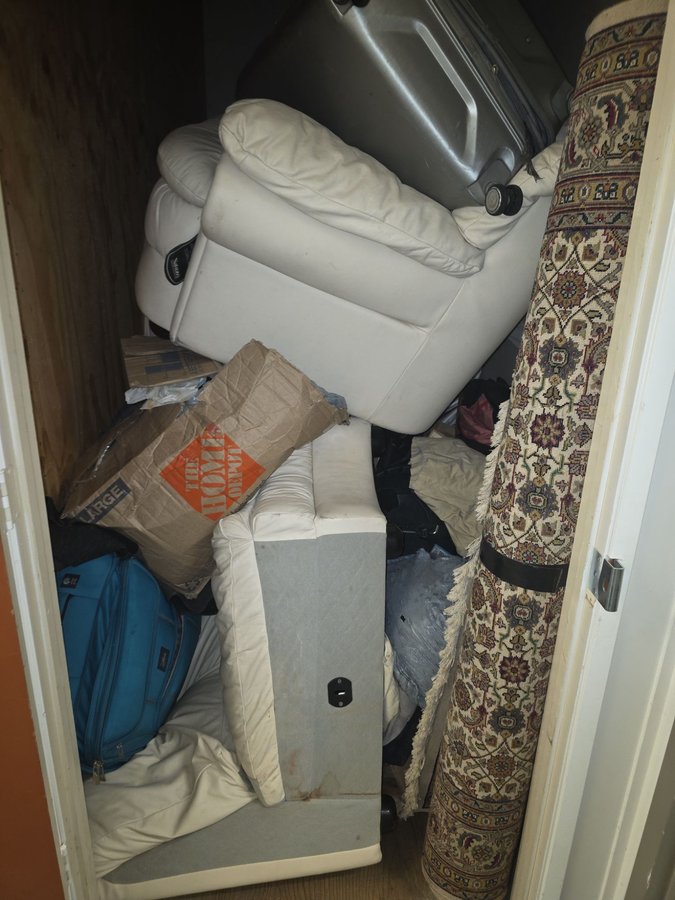 5 x 10 storage unit in Richmond, CA