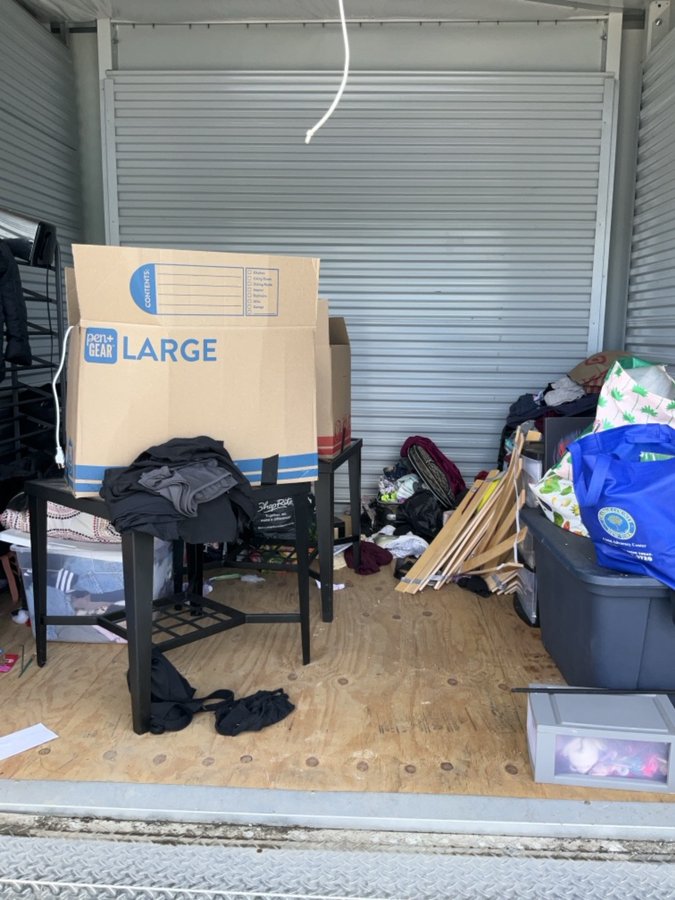 10 x 10 storage unit in Middletown, NY