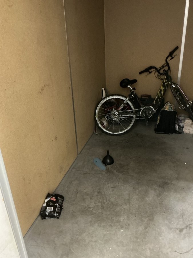 5 x 10 storage unit in Las Vegas, NV