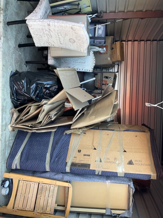 10 x 10 storage unit in Spring Valley, NY