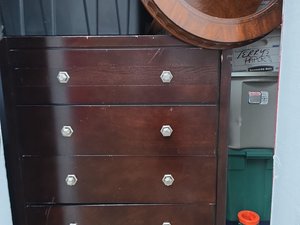5 x 10 storage unit in Gladstone, MO